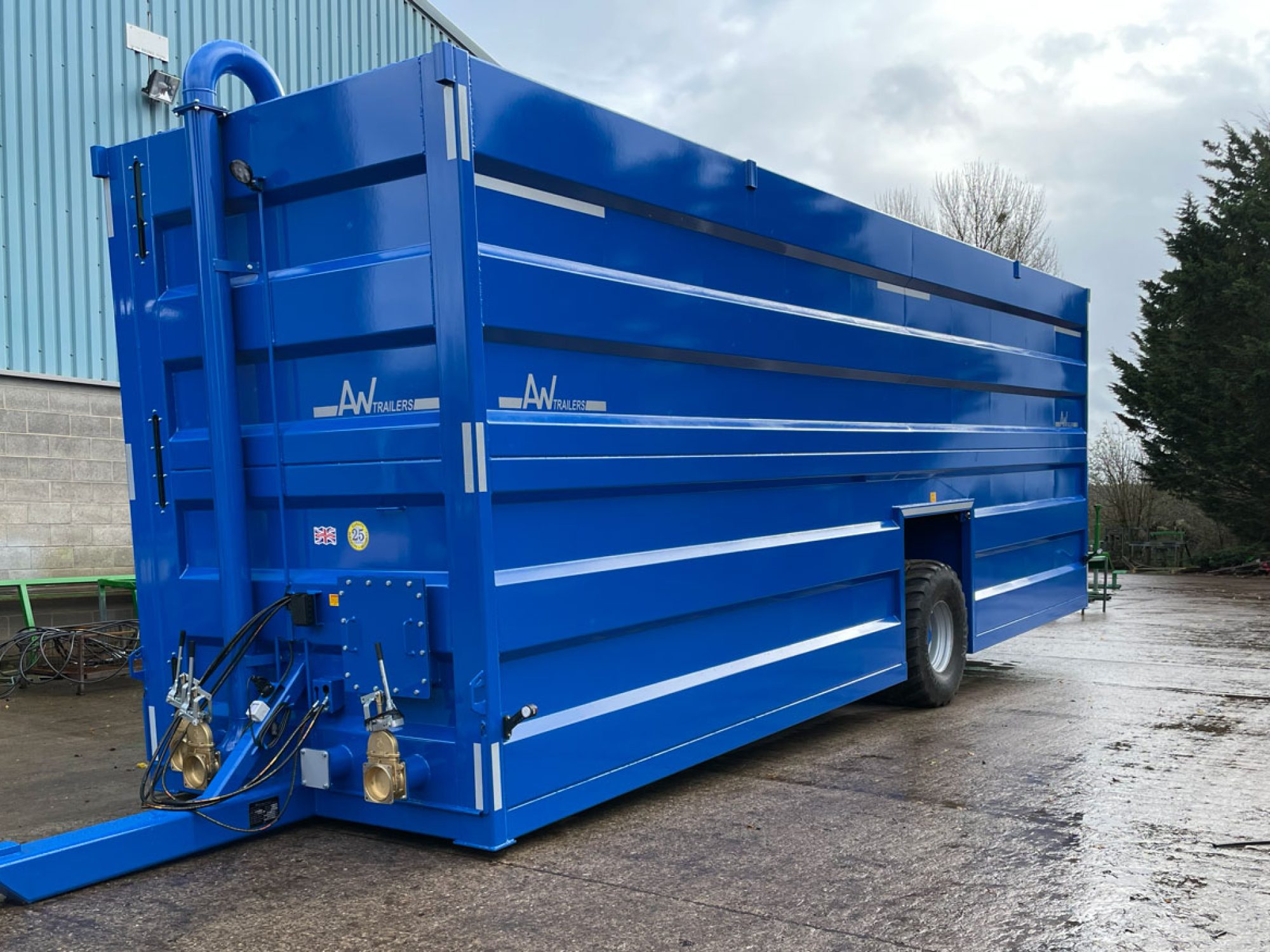 Blue Nurse Tank trailer in carpark