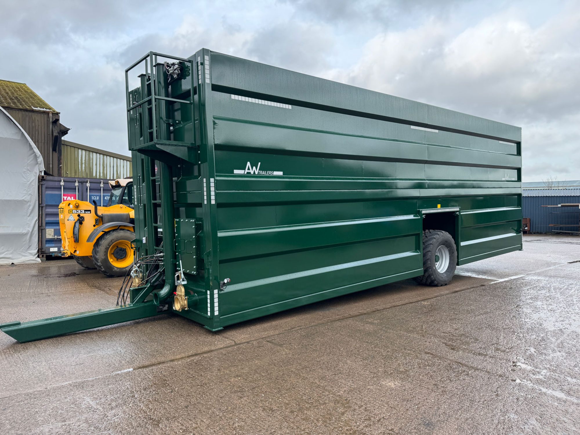 Green Nurse Tank trailer in carpark